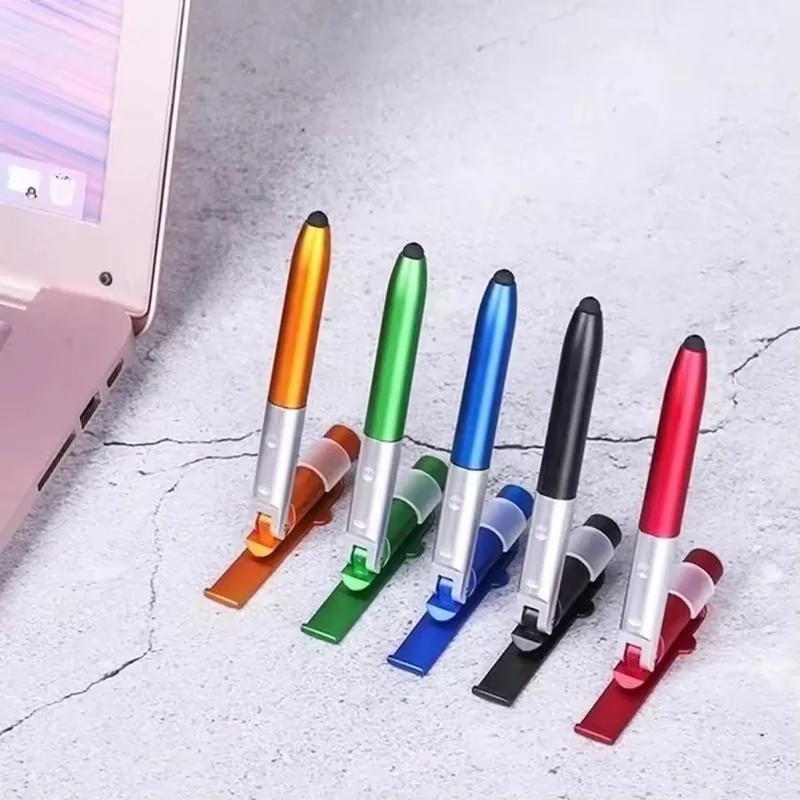 Długopis wielofunkcyjny 4 w 1  – Stationery recenzja i cena